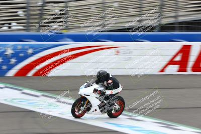 media/May-28-2022-Fastrack Riders (Sat) [[a671466300]]/LEVEL 2/FINISH LINE/